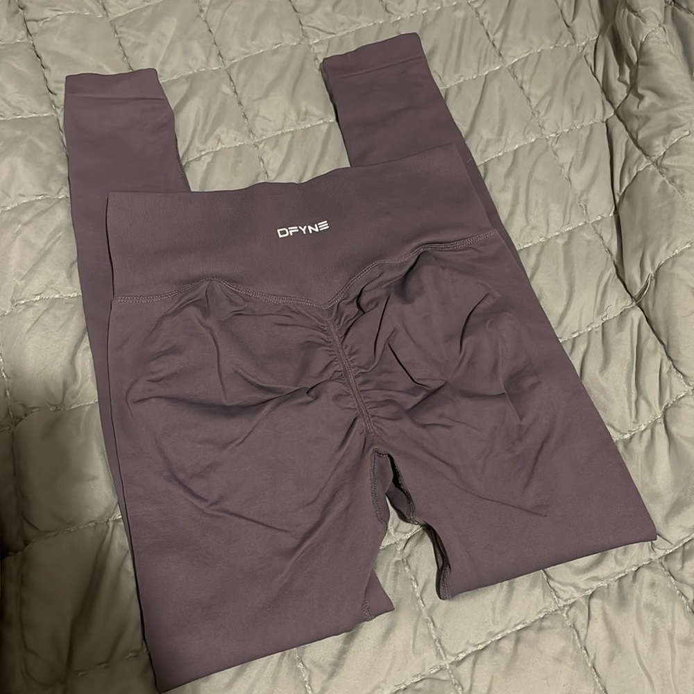 Gray dfyne leggings